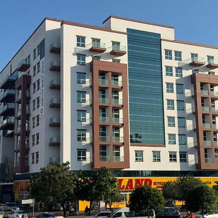 Backpackers Heaven ! 18 Beds In A 2 Bedroom Apartment In Front Of Union Metro Station Diera Dubaj Kültér fotó