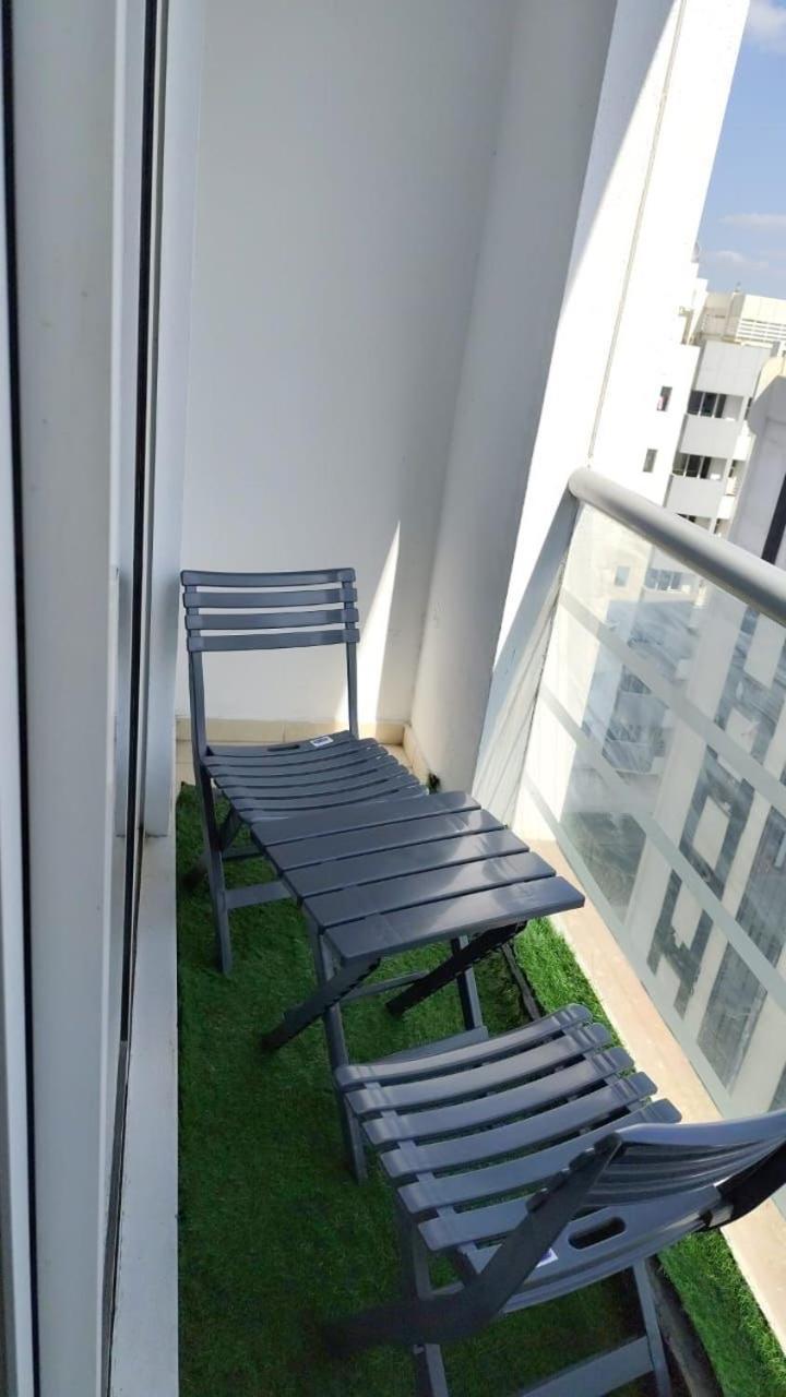 Backpackers Heaven ! 18 Beds In A 2 Bedroom Apartment In Front Of Union Metro Station Diera Dubaj Kültér fotó